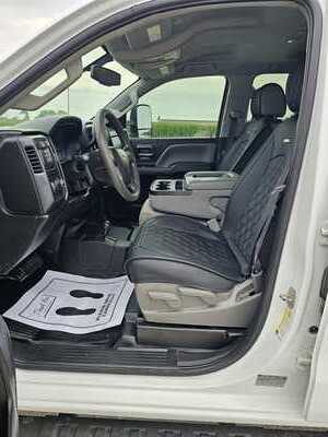 2017 Chevrolet 2500 Crew Cab, $16500. Photo 7