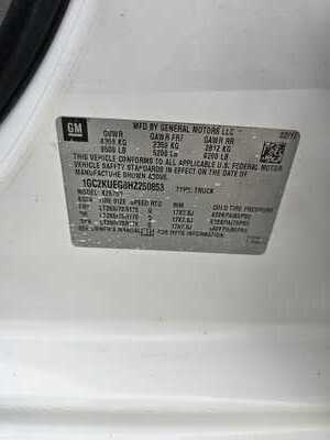 2017 Chevrolet 2500 Crew Cab, $16500. Photo 11