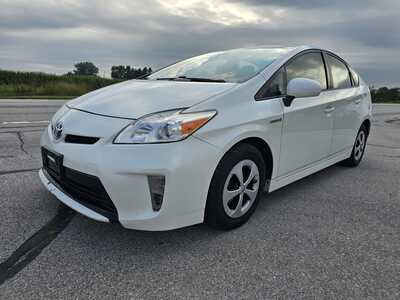 2012 Toyota Prius, $3800. Photo 2