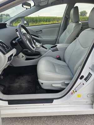 2012 Toyota Prius, $3800. Photo 7