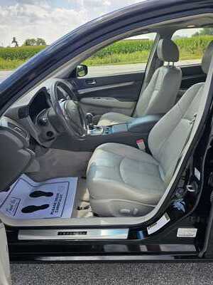 2013 Infiniti G37, $3750. Photo 6