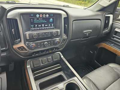 2016 Chevrolet 2500 Crew Cab, $29500. Photo 10