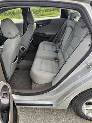 2020 Chevrolet Malibu, $6995. Photo 6