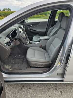2020 Chevrolet Malibu, $6995. Photo 7