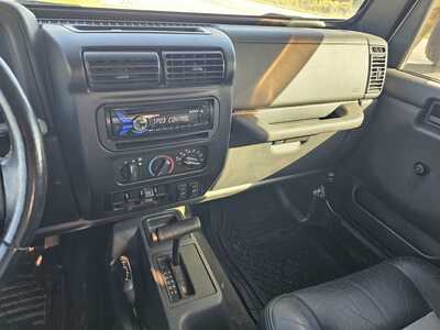 2004 Jeep Wrangler Unlimited, $3800. Photo 6