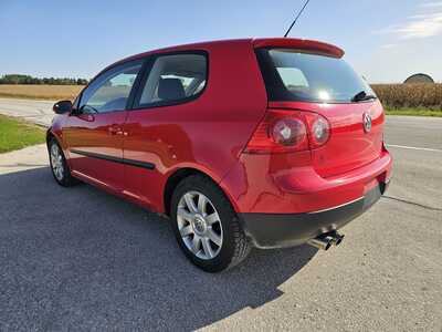 2008 Volkswagen Rabbit, $3600. Photo 3