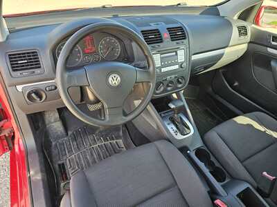 2008 Volkswagen Rabbit, $3600. Photo 8