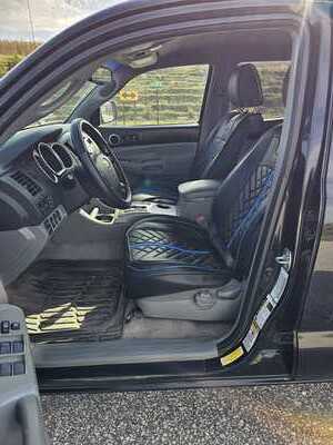 2009 Toyota Tacoma, $6500. Photo 7
