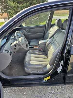 2002 Toyota Avalon, $3800. Photo 6