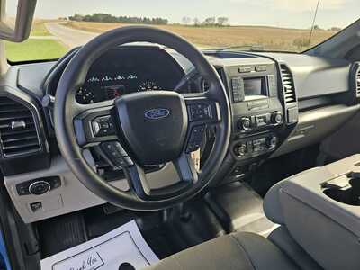 2016 Ford F150 Crew Cab, $12900. Photo 9