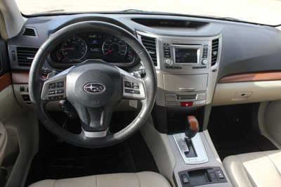 2014 Subaru Outback, $9499. Photo 10