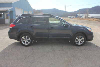 2014 Subaru Outback, $9499. Photo 5
