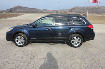 2014 Subaru Outback, $9499. Photo 9