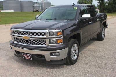 2015 Chevrolet 1500 Crew Cab, $17999. Photo 2
