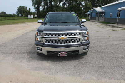 2015 Chevrolet 1500 Crew Cab, $17999. Photo 3
