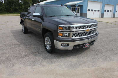 2015 Chevrolet 1500 Crew Cab, $17999. Photo 4