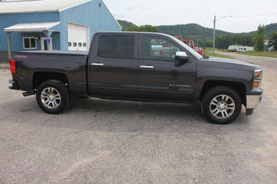 2015 Chevrolet 1500 Crew Cab, $17999. Photo 5