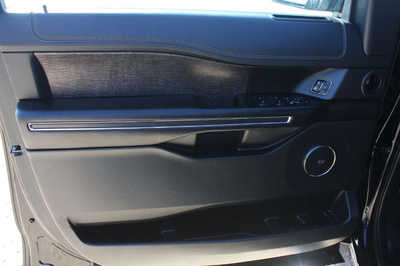 2020 Ford Expedition, $30999. Photo 10