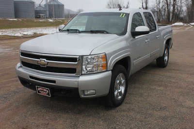 2011 Chevrolet 1500 Ext Cab, $8999. Photo 2