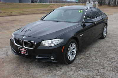 2016 BMW 5 Series, $15999. Photo 2