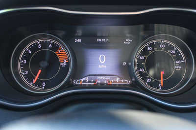 2019 Jeep Cherokee, $18499. Photo 12
