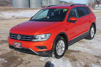 2018 Volkswagen Tiguan, $10499. Photo 2