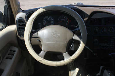 1998 Nissan Pathfinder, $2000. Photo 11