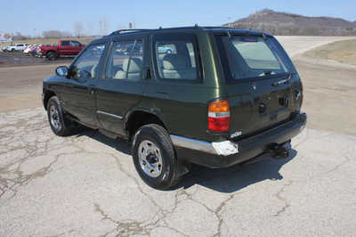 1998 Nissan Pathfinder, $2000. Photo 8