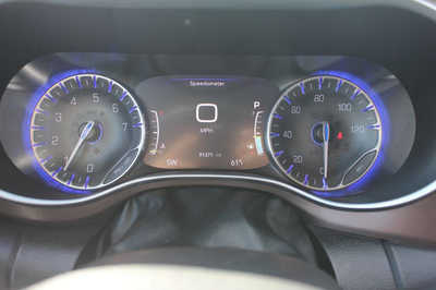 2017 Chrysler Pacifica, $15499. Photo 12
