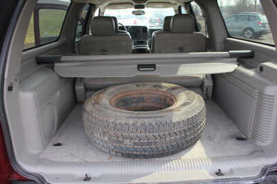 2006 GMC Yukon XL, $3999. Photo 11
