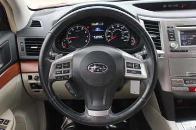 2014 Subaru Outback, $9499. Photo 11
