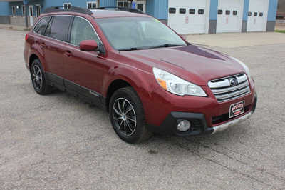 2014 Subaru Outback, $9499. Photo 4