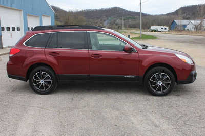 2014 Subaru Outback, $9499. Photo 5