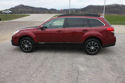 2014 Subaru Outback, $9499. Photo 9
