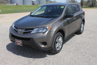 2015 Toyota RAV4, $10999. Photo 2