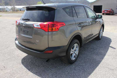 2015 Toyota RAV4, $10999. Photo 6