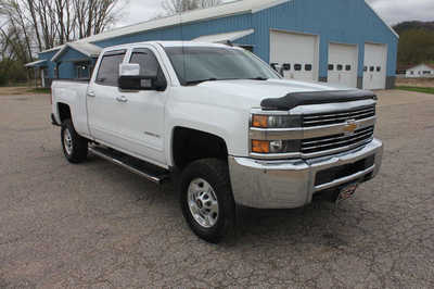 2015 Chevrolet 2500 Crew Cab, $21999. Photo 4