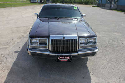 1984 Lincoln Continental, $6999. Photo 3