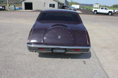 1984 Lincoln Continental, $6999. Photo 7