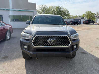 2019 Toyota Tacoma, $29999. Photo 2