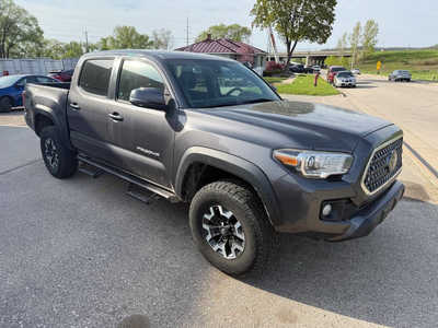 2019 Toyota Tacoma, $29999. Photo 3