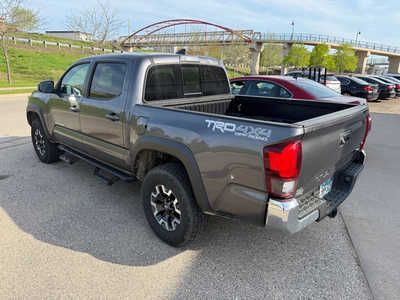 2019 Toyota Tacoma, $29999. Photo 6