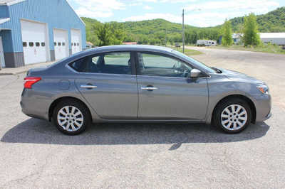 2016 Nissan Sentra, $7999. Photo 5