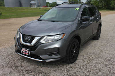 2017 Nissan Rogue, $9999. Photo 2