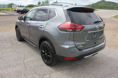 2017 Nissan Rogue, $9999. Photo 8