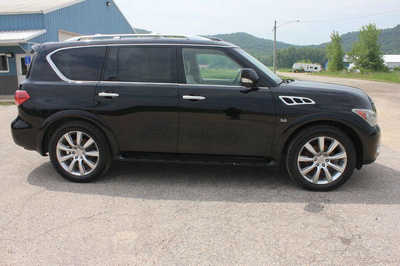 2014 Infiniti QX80, $9999. Photo 5
