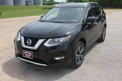 2017 Nissan Rogue, $11999. Photo 2
