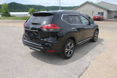 2017 Nissan Rogue, $11999. Photo 6