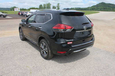2017 Nissan Rogue, $11999. Photo 8