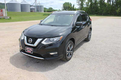 2017 Nissan Rogue, $11999. Photo 1